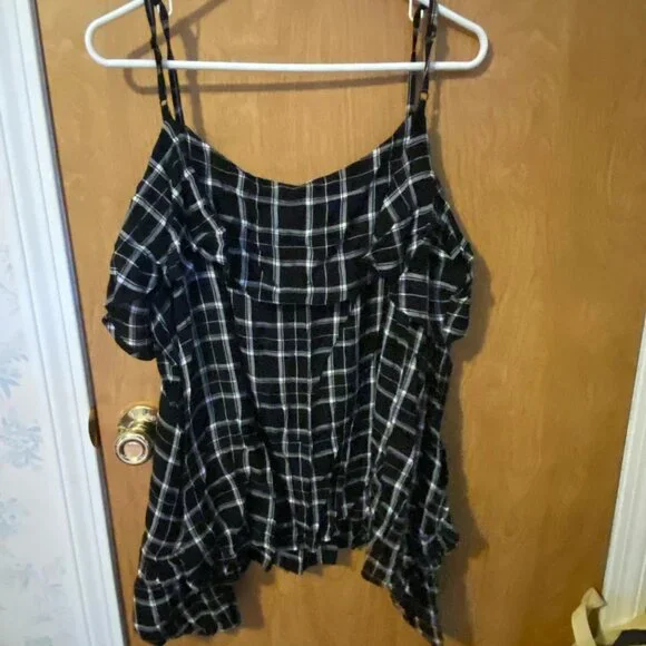 Top - Picture 1 of 3